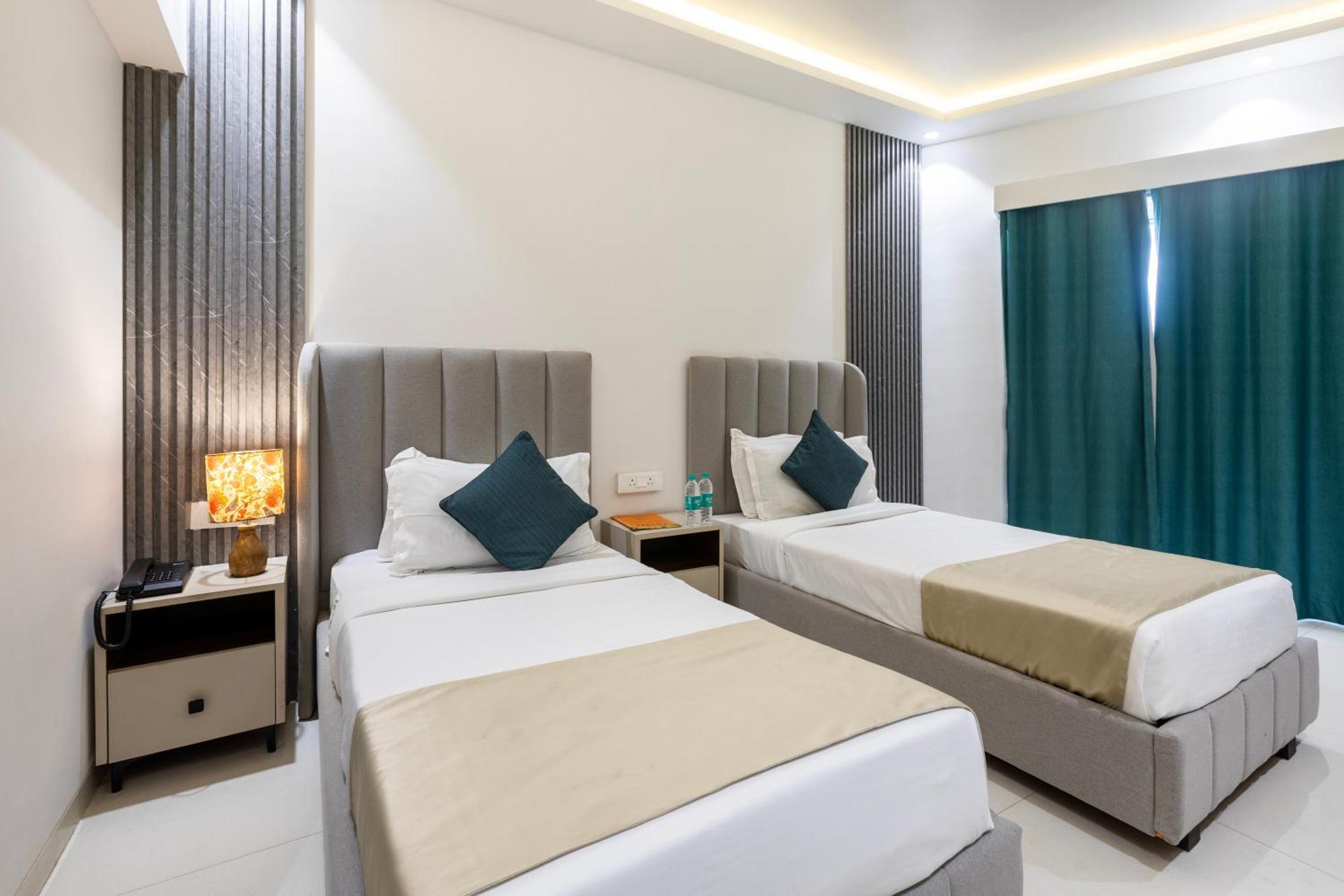 The Orion Premium Suites Мумбаи Экстерьер фото