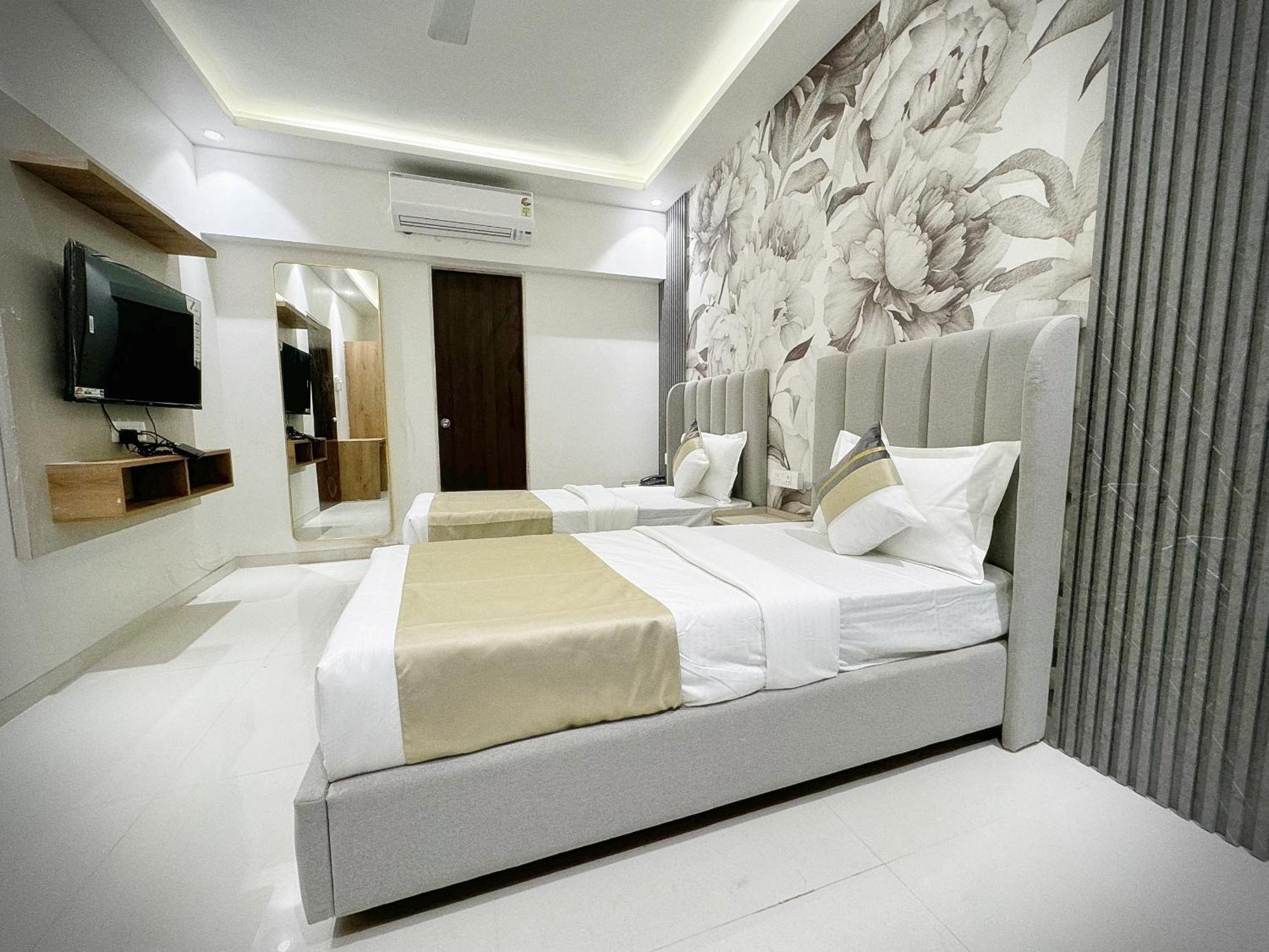 The Orion Premium Suites Мумбаи Экстерьер фото